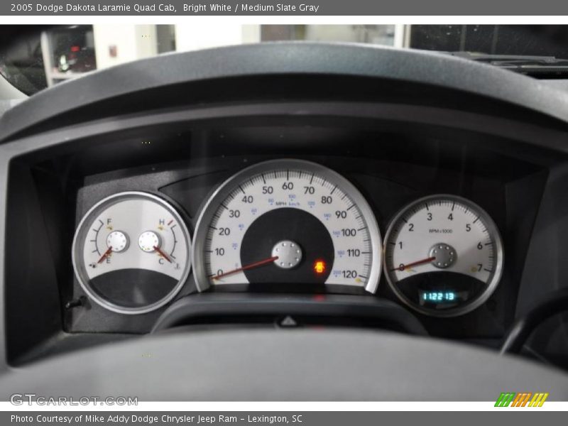Bright White / Medium Slate Gray 2005 Dodge Dakota Laramie Quad Cab