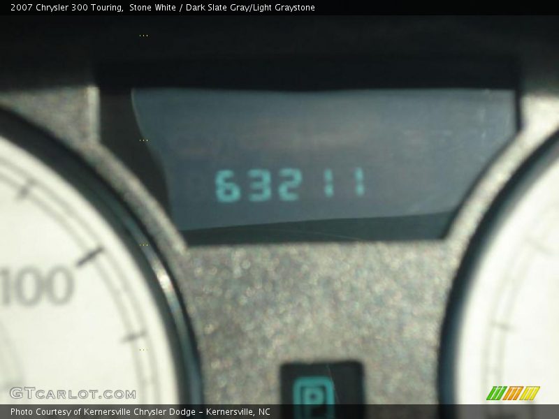 Stone White / Dark Slate Gray/Light Graystone 2007 Chrysler 300 Touring