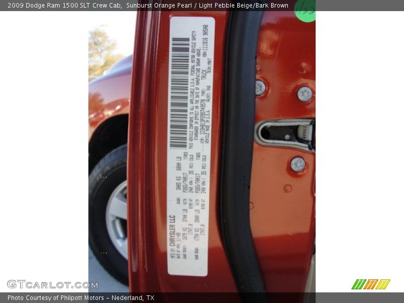 Sunburst Orange Pearl / Light Pebble Beige/Bark Brown 2009 Dodge Ram 1500 SLT Crew Cab