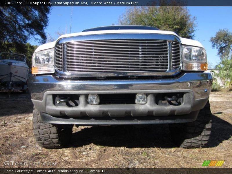 Oxford White / Medium Flint 2002 Ford F250 Super Duty Lariat SuperCab 4x4