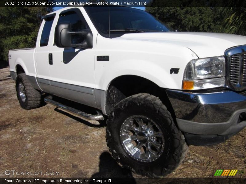Oxford White / Medium Flint 2002 Ford F250 Super Duty Lariat SuperCab 4x4