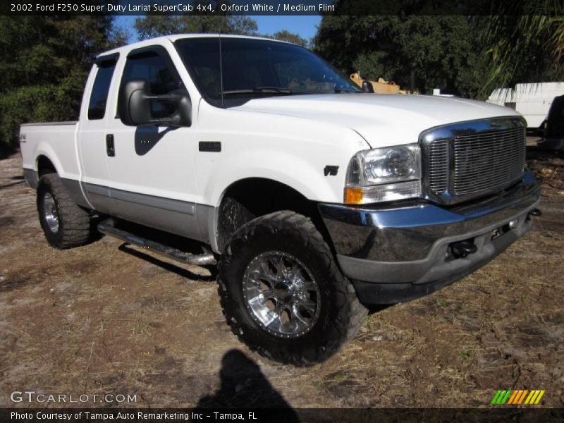 Oxford White / Medium Flint 2002 Ford F250 Super Duty Lariat SuperCab 4x4