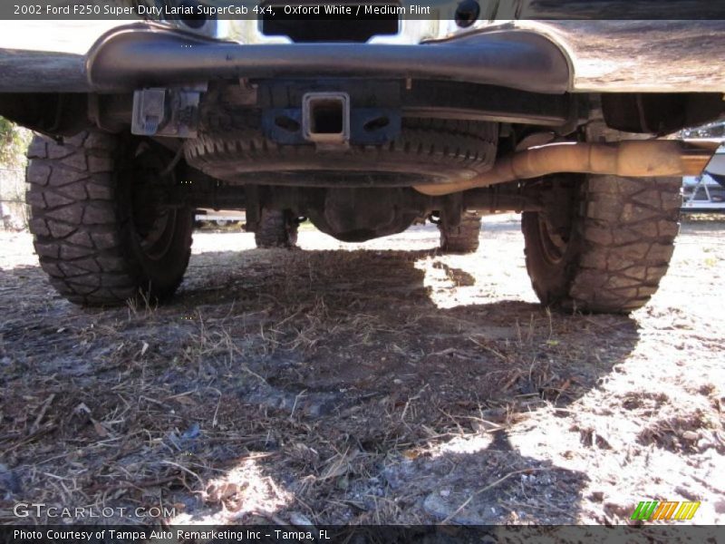 Oxford White / Medium Flint 2002 Ford F250 Super Duty Lariat SuperCab 4x4