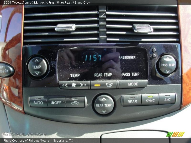 Arctic Frost White Pearl / Stone Gray 2004 Toyota Sienna XLE