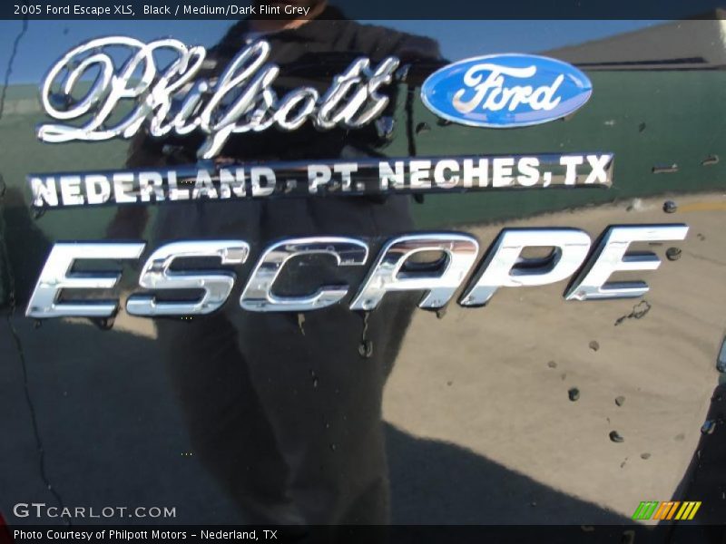 Black / Medium/Dark Flint Grey 2005 Ford Escape XLS