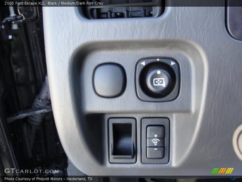 Black / Medium/Dark Flint Grey 2005 Ford Escape XLS