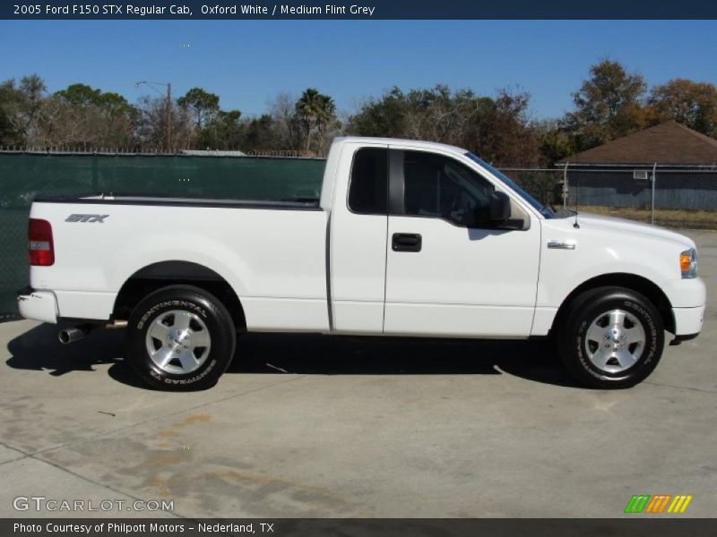 Oxford White / Medium Flint Grey 2005 Ford F150 STX Regular Cab
