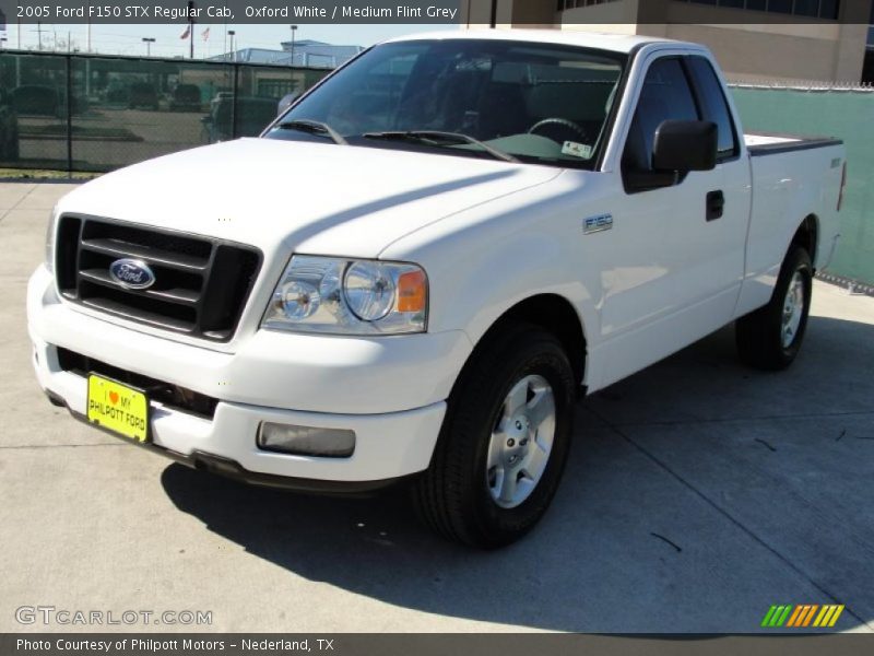 Oxford White / Medium Flint Grey 2005 Ford F150 STX Regular Cab