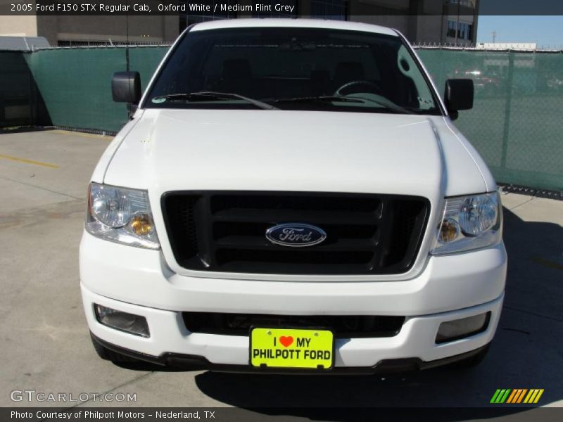 Oxford White / Medium Flint Grey 2005 Ford F150 STX Regular Cab