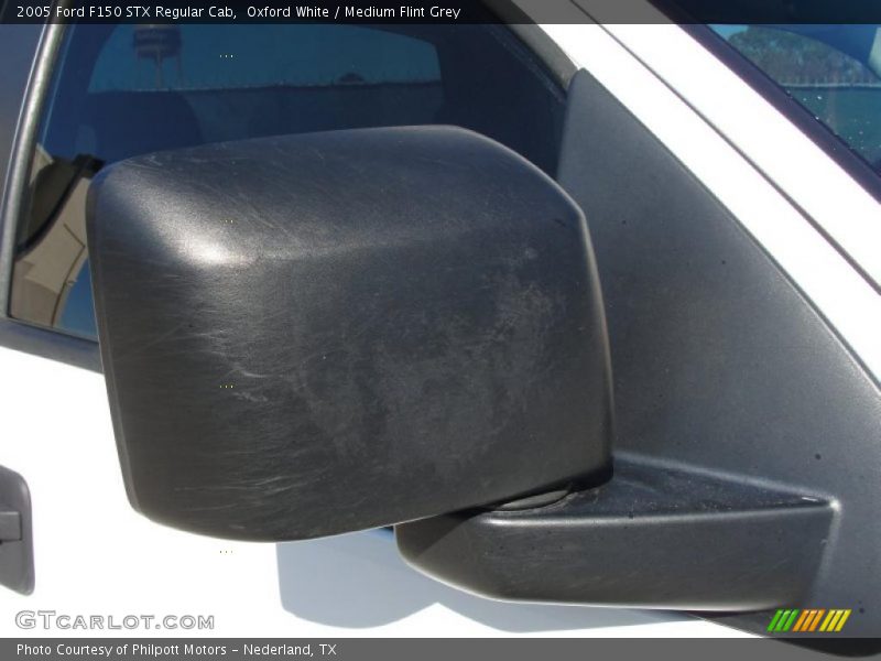 Oxford White / Medium Flint Grey 2005 Ford F150 STX Regular Cab