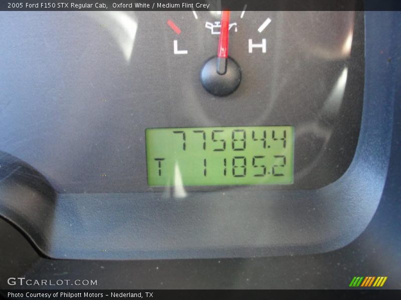 Oxford White / Medium Flint Grey 2005 Ford F150 STX Regular Cab