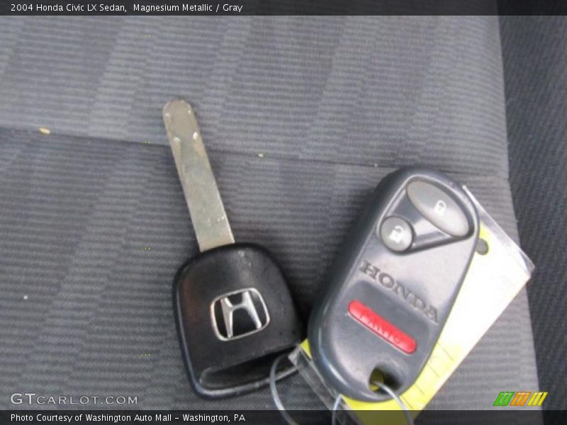 Magnesium Metallic / Gray 2004 Honda Civic LX Sedan