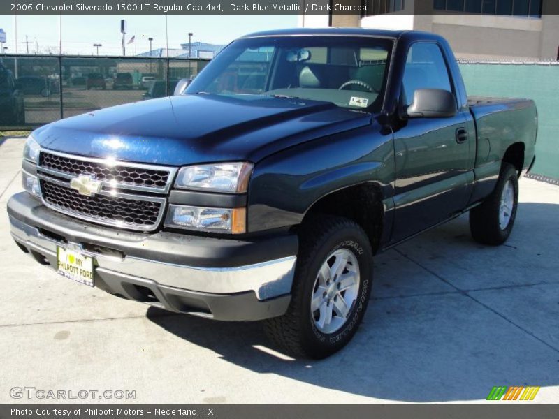 Dark Blue Metallic / Dark Charcoal 2006 Chevrolet Silverado 1500 LT Regular Cab 4x4