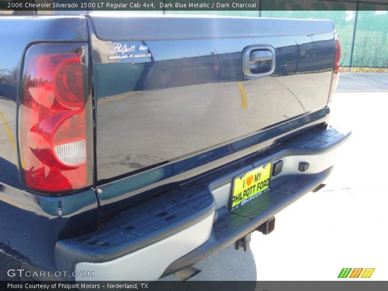 Dark Blue Metallic / Dark Charcoal 2006 Chevrolet Silverado 1500 LT Regular Cab 4x4