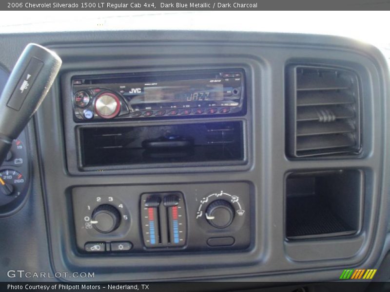 Dark Blue Metallic / Dark Charcoal 2006 Chevrolet Silverado 1500 LT Regular Cab 4x4