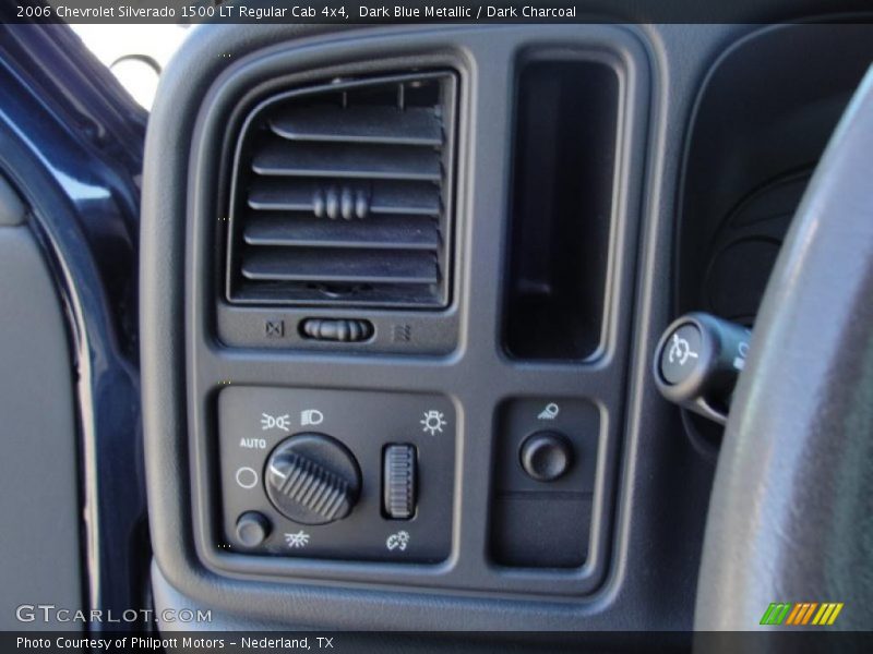 Dark Blue Metallic / Dark Charcoal 2006 Chevrolet Silverado 1500 LT Regular Cab 4x4