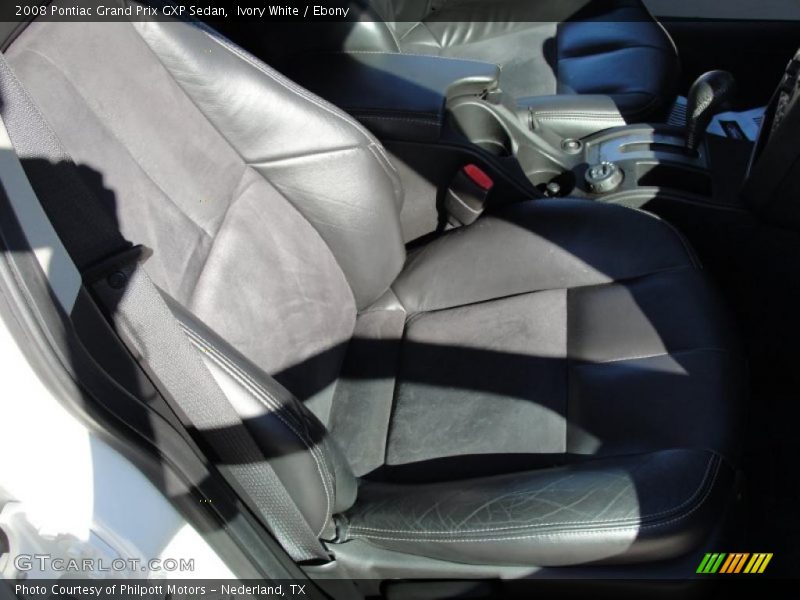 Ivory White / Ebony 2008 Pontiac Grand Prix GXP Sedan