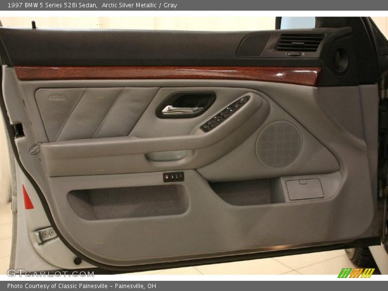 Door Panel of 1997 5 Series 528i Sedan