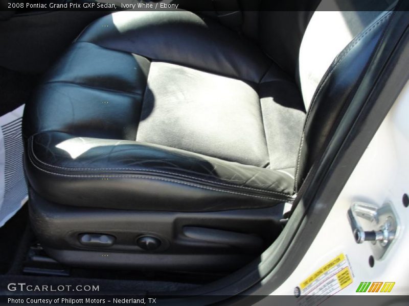 Ivory White / Ebony 2008 Pontiac Grand Prix GXP Sedan