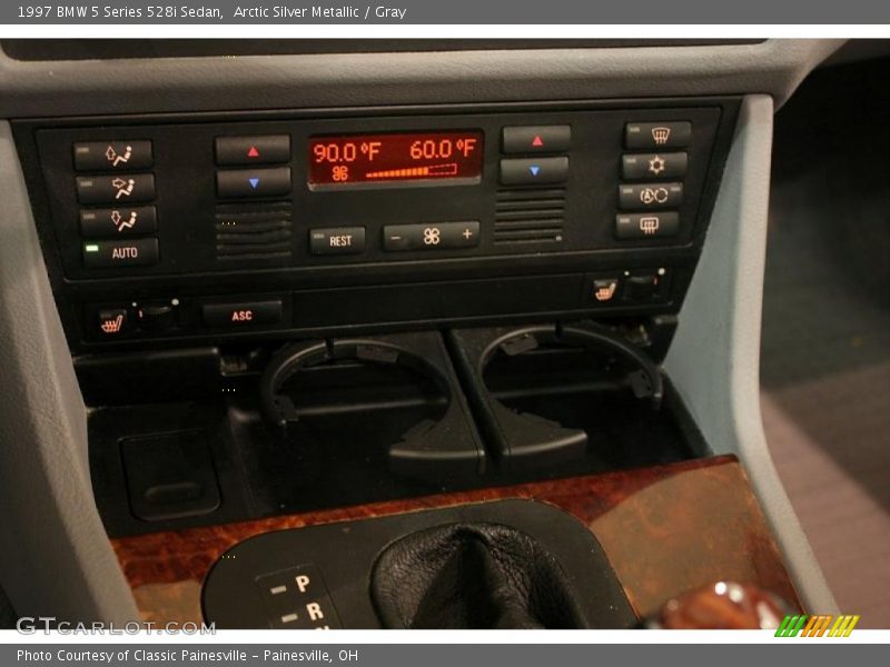 Controls of 1997 5 Series 528i Sedan