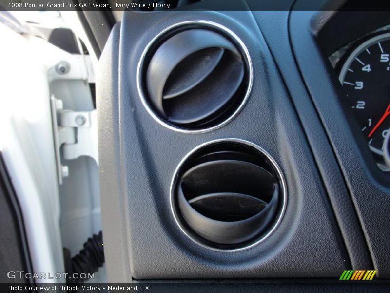 Ivory White / Ebony 2008 Pontiac Grand Prix GXP Sedan