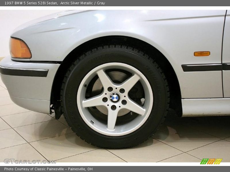  1997 5 Series 528i Sedan Wheel