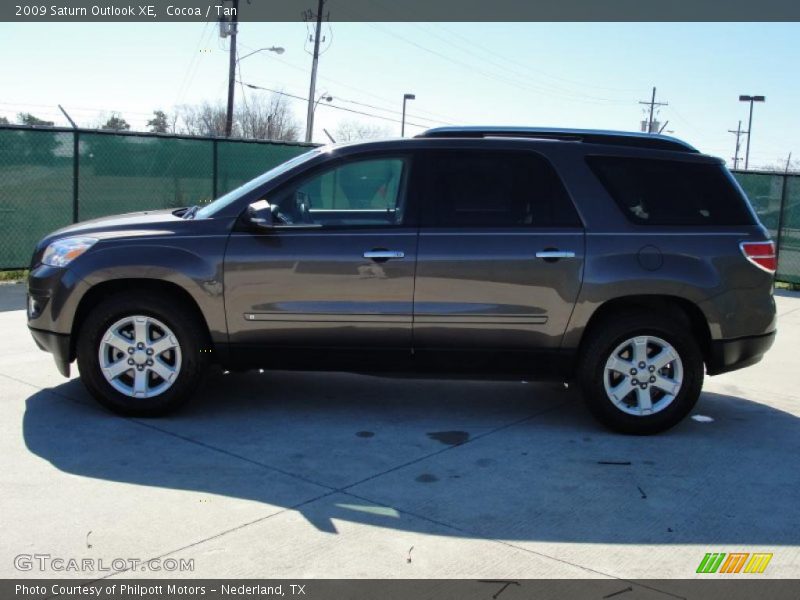 Cocoa / Tan 2009 Saturn Outlook XE