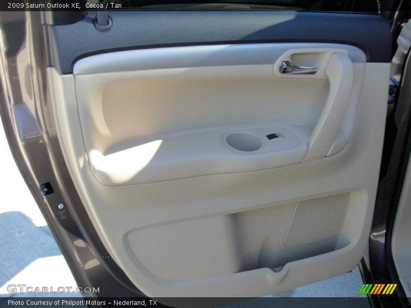 Cocoa / Tan 2009 Saturn Outlook XE