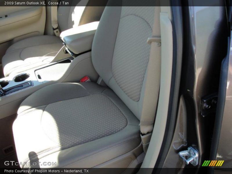 Cocoa / Tan 2009 Saturn Outlook XE
