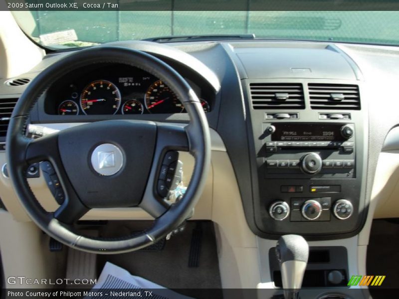 Cocoa / Tan 2009 Saturn Outlook XE