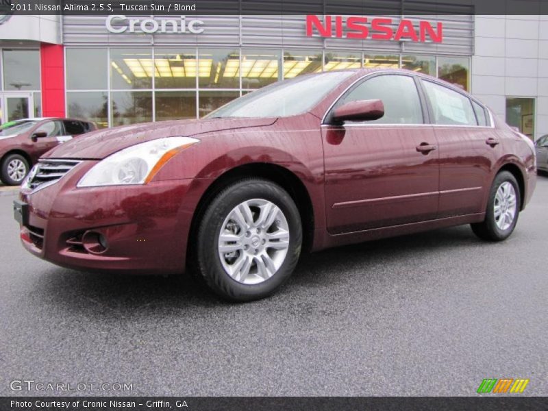 Tuscan Sun / Blond 2011 Nissan Altima 2.5 S