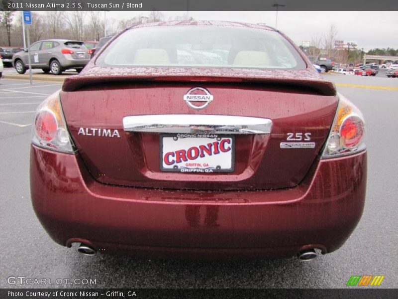 Tuscan Sun / Blond 2011 Nissan Altima 2.5 S