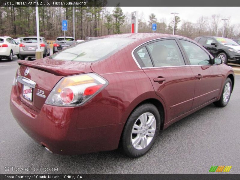 Tuscan Sun / Blond 2011 Nissan Altima 2.5 S