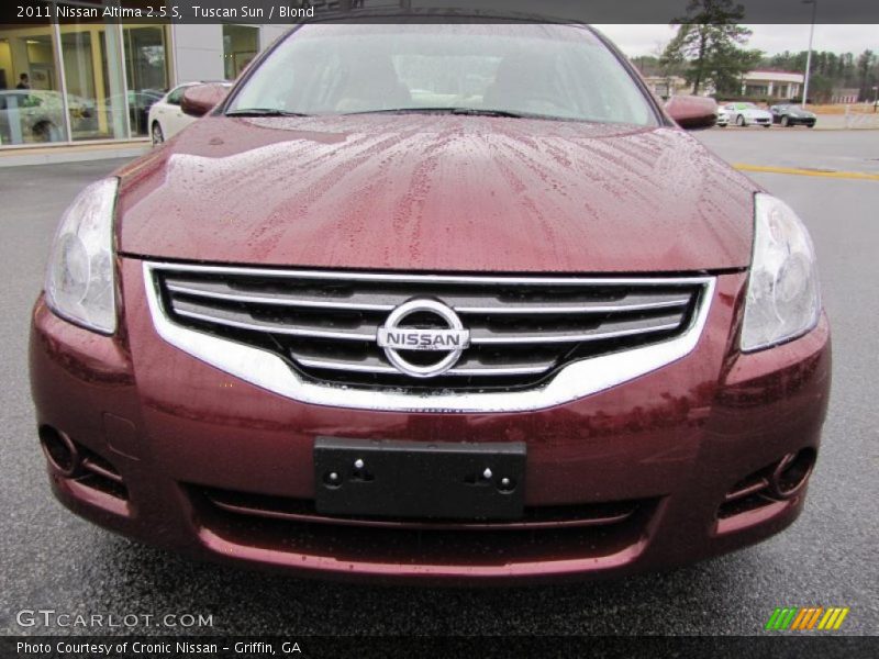 Tuscan Sun / Blond 2011 Nissan Altima 2.5 S