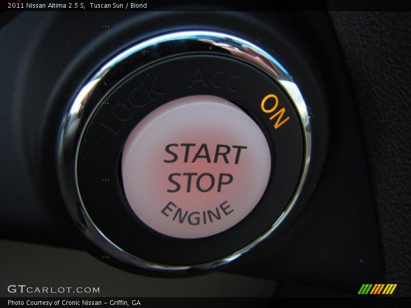 Tuscan Sun / Blond 2011 Nissan Altima 2.5 S