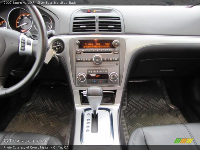 Silver Pearl Metallic / Black 2007 Saturn Aura XR