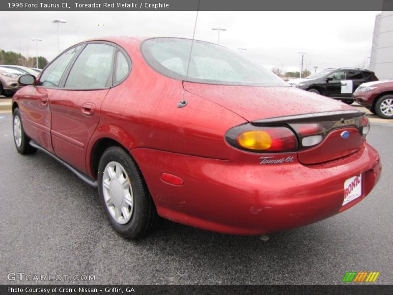 Toreador Red Metallic / Graphite 1996 Ford Taurus GL