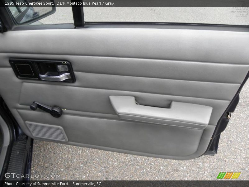 Dark Montego Blue Pearl / Grey 1995 Jeep Cherokee Sport