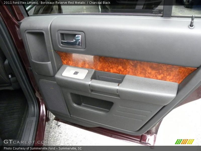 Bordeaux Reserve Red Metallic / Charcoal Black 2011 Ford Flex Limited