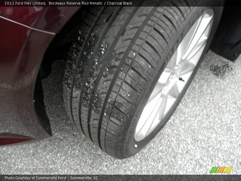 Bordeaux Reserve Red Metallic / Charcoal Black 2011 Ford Flex Limited