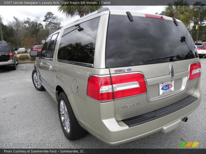 Light French Silk Metallic / Camel 2007 Lincoln Navigator L Luxury 4x4