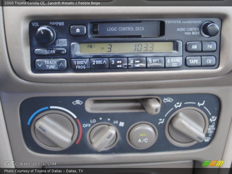 Controls of 2000 Corolla CE