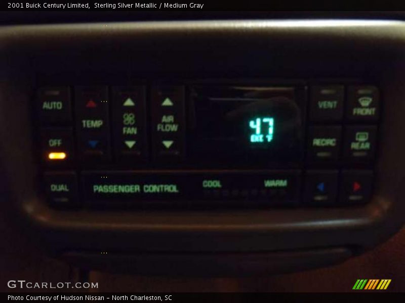 Sterling Silver Metallic / Medium Gray 2001 Buick Century Limited