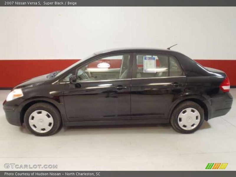 Super Black / Beige 2007 Nissan Versa S