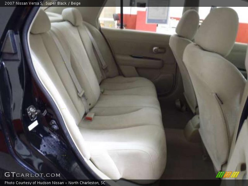 Super Black / Beige 2007 Nissan Versa S