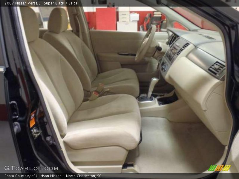 Super Black / Beige 2007 Nissan Versa S