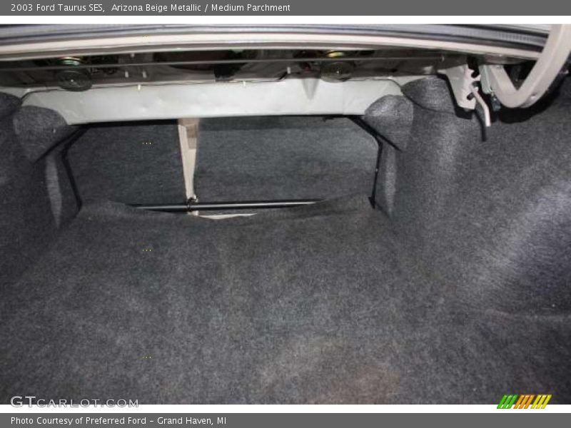 Arizona Beige Metallic / Medium Parchment 2003 Ford Taurus SES