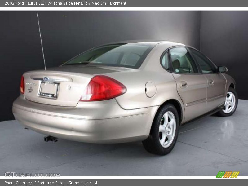 Arizona Beige Metallic / Medium Parchment 2003 Ford Taurus SES
