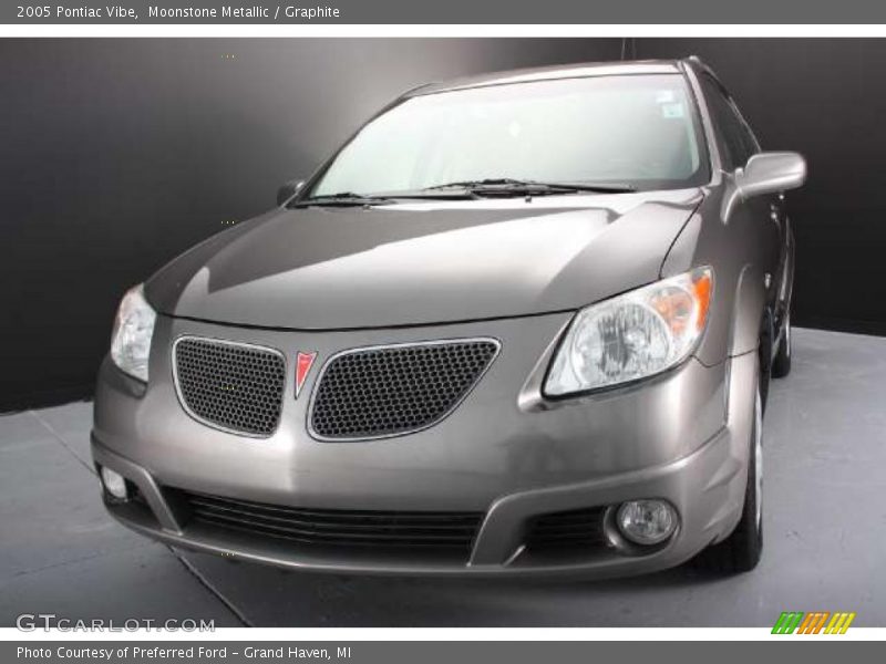 Moonstone Metallic / Graphite 2005 Pontiac Vibe