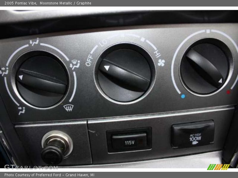 Moonstone Metallic / Graphite 2005 Pontiac Vibe